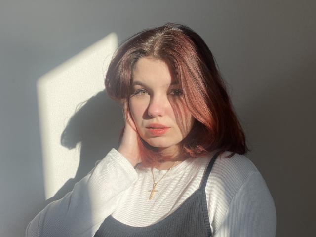 Khaleessi - פורנו בשידור חי ומצלמת סקס - 24499737