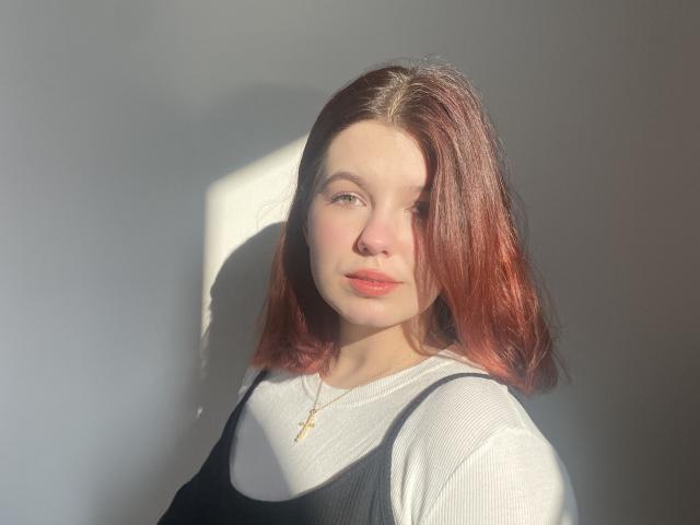 Khaleessi - פורנו בשידור חי ומצלמת סקס - 24499753