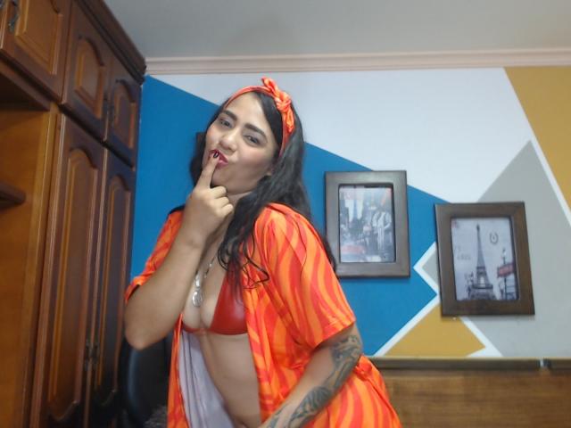 AfroditaHan - Live Sex Cam - 24501237