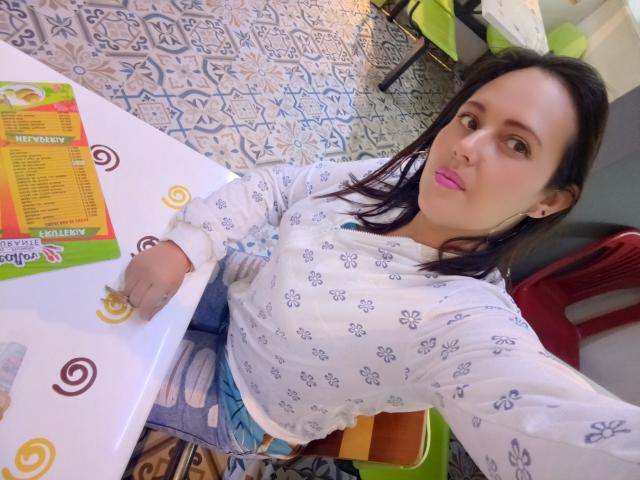 EmmaChloet69 - Camera khiêu dâm &amp; quyến rũ trực tiếp - 24502393