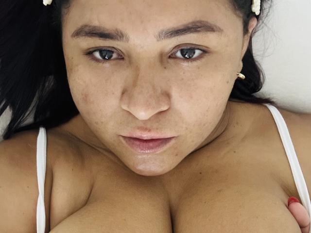 KarlaWild - Live Sex Cam - 24503065