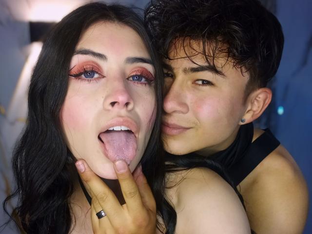 NoahAndRose - Live sex cam - 24503237