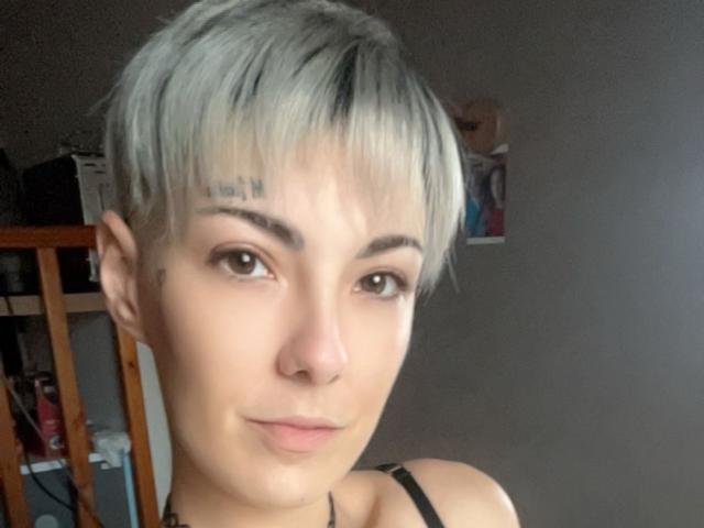 ManuellaM - Sexe cam en vivo - 24504433
