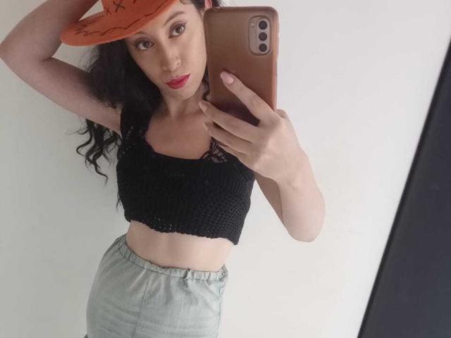 KendraSimons - 라이브 포르노 &amp; 섹스 캠 - 24506421