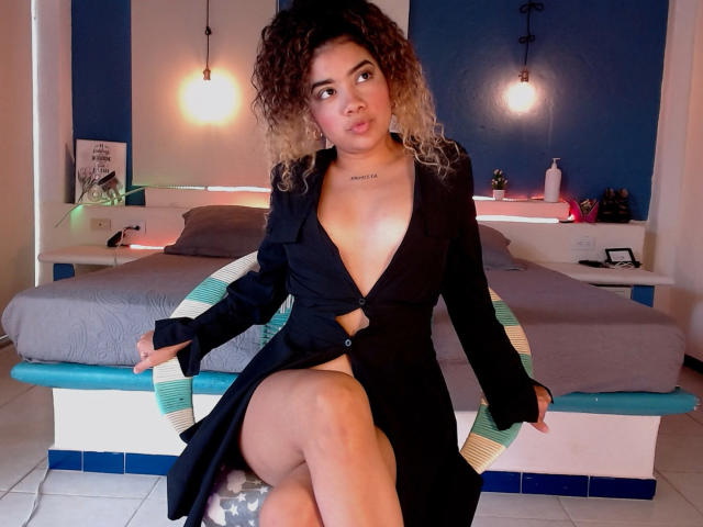 LizzaTaila - Live porn &amp; sex cam - 24509029