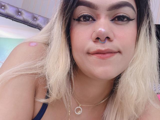 TarahDustin - Élő pornó és szexkamera - 24510325