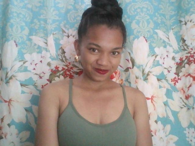 NaomiSunny - Live porn &amp; sex cam - 24510969