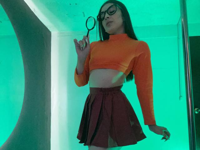 EmmaLombardi - Live sex cam - 24513933