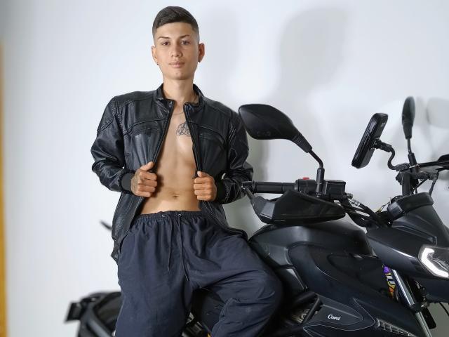 kattyAndAlex - Live porn &amp; sex cam - 24515837