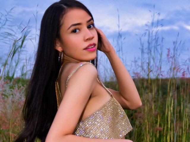 KendallParker - Live sex cam - 24519009