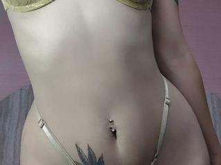 KittyVelvet - Live sex cam - 24519473