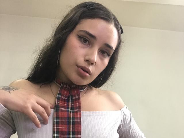 TiffanySilvye - Live porn &amp; sex cam - 24525637