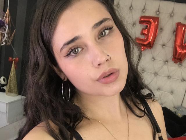 TiffanySilvye - Live porn &amp; sex cam - 24525721