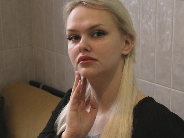 MelissaCats - Porno na żywo i seks kamera - 24530761