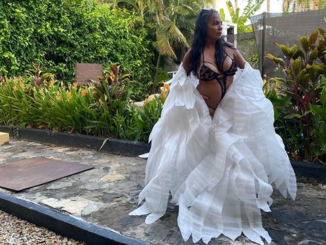 LailaCastillo - Live porn &amp; sex cam - 24531025