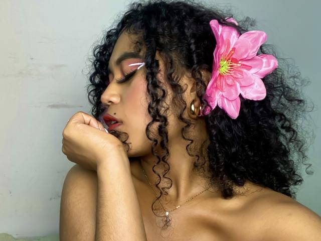 SophieSonyas - ライブポルノ&amp;セックスカム - 24533013