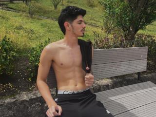 FabrizzioHot - Live porn &amp; sex cam - 24539273