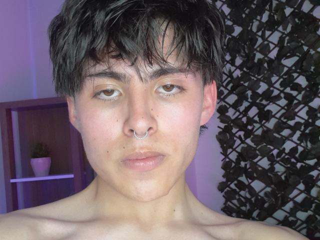 PepperTwink - Live porn &amp; sex cam - 24540841