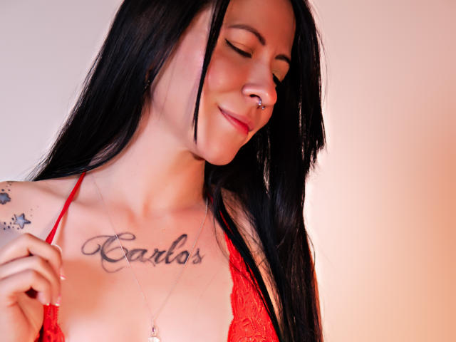 SarahLuvv - Live porn &amp; sex cam - 24542577