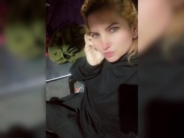 GiuliaAddams - Live sex cam - 24548125