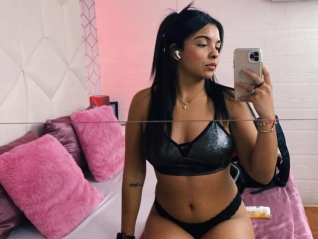 AlisonReynolds - Live porn &amp; sex cam - 24548637