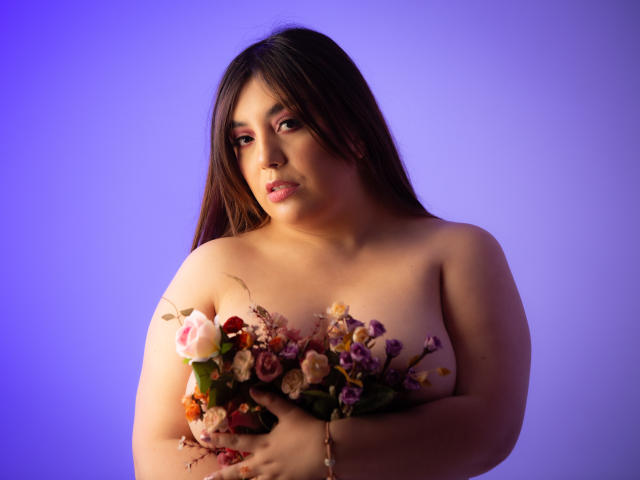 RoxaneDiaz - Élő pornó és szexkamera - 24552657