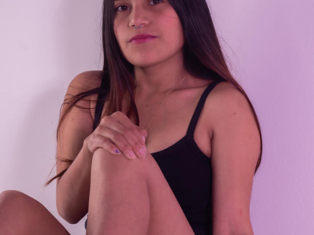 MelanieGates - сексуальная веб-камера в реальном времени - 24558681