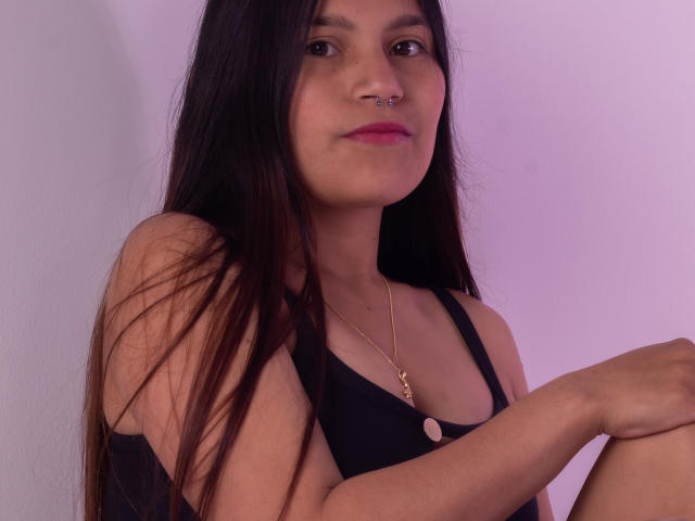 MelanieGates - Live porn &amp; sex cam - 24558905