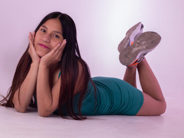 MelanieGates - сексуальная веб-камера в реальном времени - 24559057