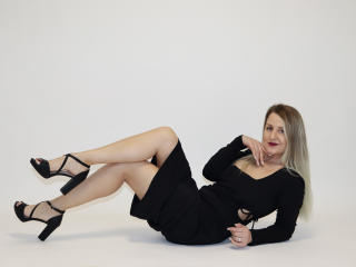 MayaTrainor - Live porn &amp; sex cam - 24563493