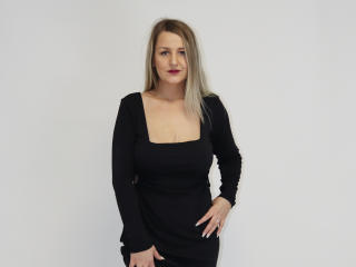 MayaTrainor - Live porn &amp; sex cam - 24563501