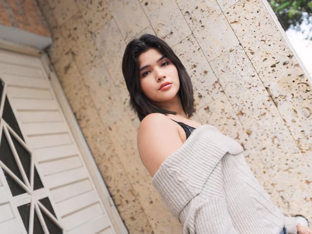 ScarlletZhen - Live porn &amp; sex cam - 24564973