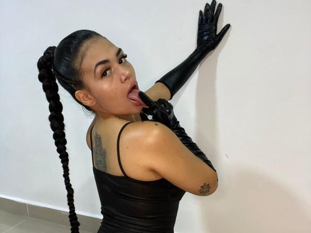 NicoleVilla - Live porn &amp; sex cam - 24569801