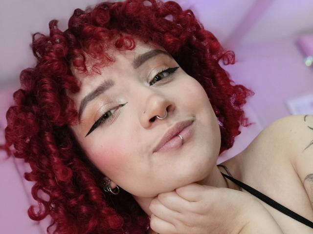 TracieLowe - Live Sex Cam - 24570977