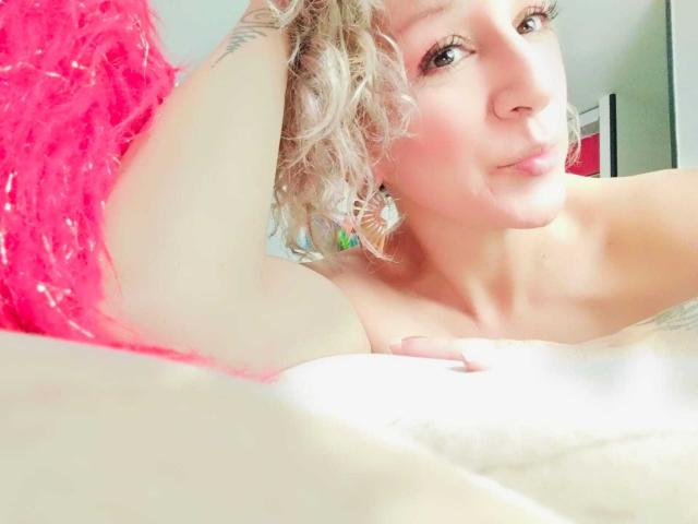 SammyDesire - сексуальная веб-камера в реальном времени - 24572017