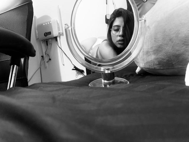 SarahHottie69 - Live porn &amp; sex cam - 24575297