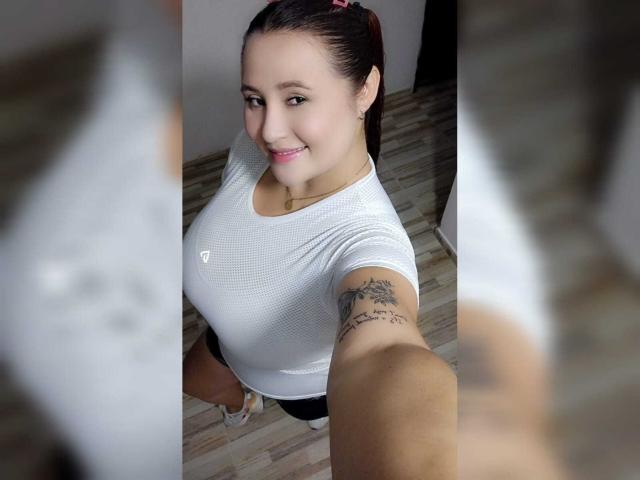 ElektraRous - Live porn &amp; sex cam - 24578025