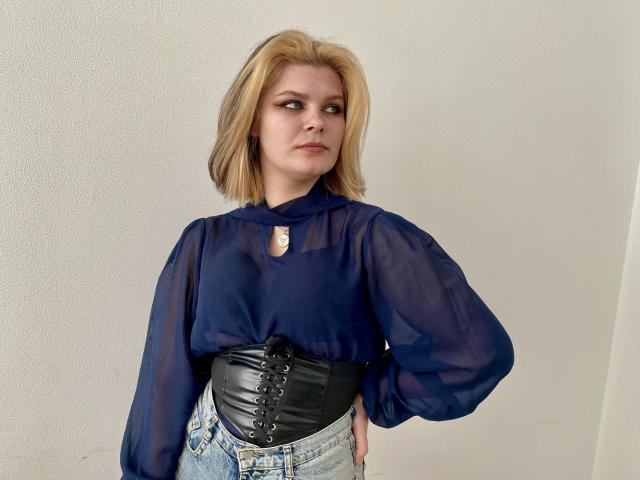 Meddi - Live porn &amp; sex cam - 24578761