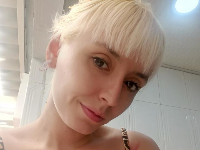 SaraleePoison - сексуальная веб-камера в реальном времени - 24580169