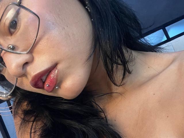 ElizabethRoux - Élő pornó és szexkamera - 24580213