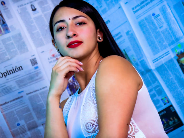 ZaraBeicker - Live sex cam - 24580813