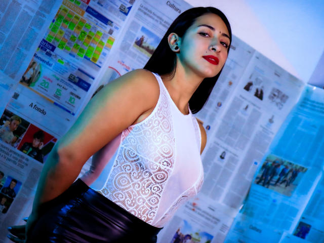 ZaraBeicker - Live porn &amp; sex cam - 24581065