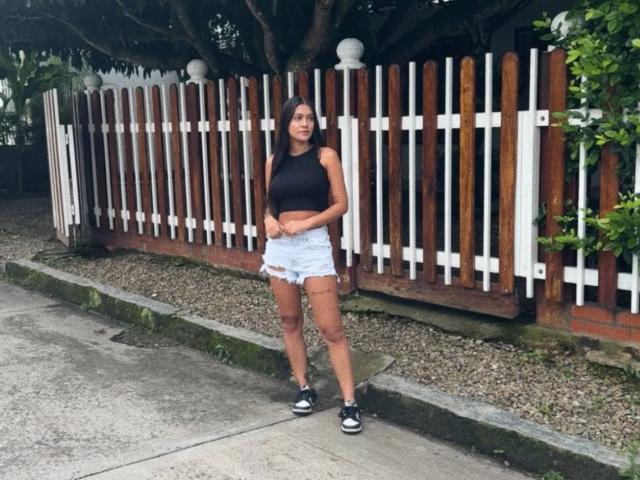 ThaliaAres - פורנו בשידור חי ומצלמת סקס - 24587661