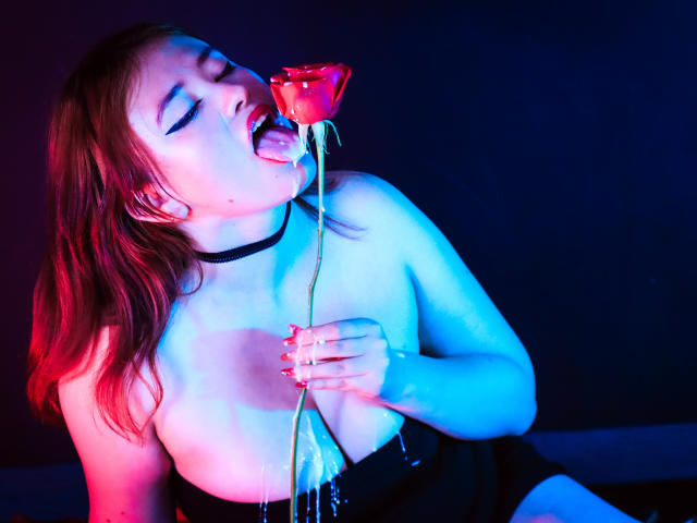 AliaMillers - Live porn &amp; sex cam - 24592697