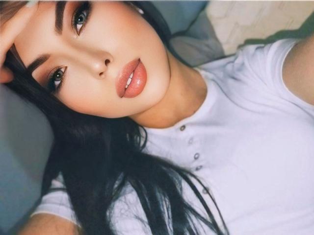 LucyArnoldd - Live porn &amp; sex cam - 24595853