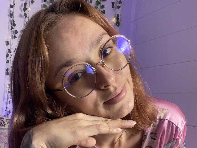 SarahRousen - Élő pornó és szexkamera - 24597349