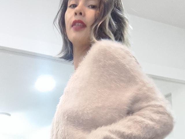 LoreanaAdams - Live porn &amp; sex cam - 24600337