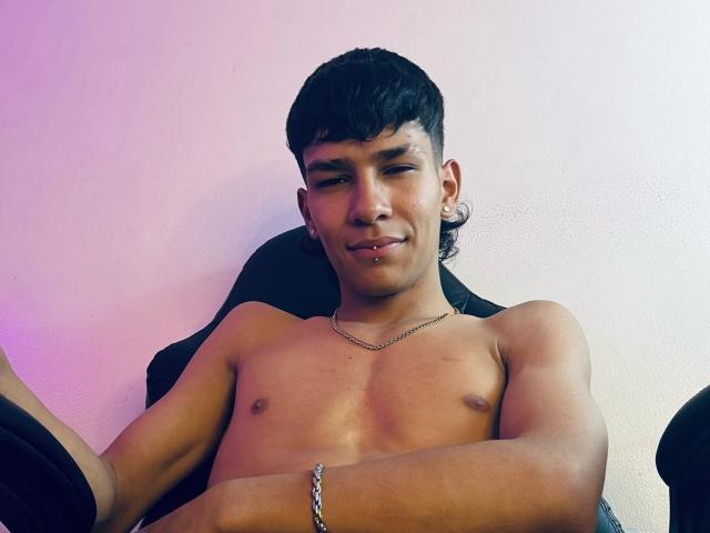 ThommyStark - Sexe cam en vivo - 24601353