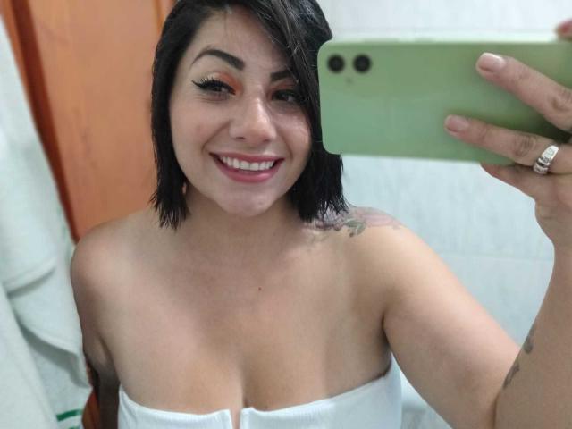 AngeleRoux - Live sex cam - 24602681