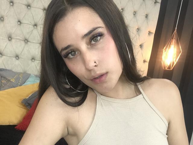 TiffanySilvye - Live porn &amp; sex cam - 24602989